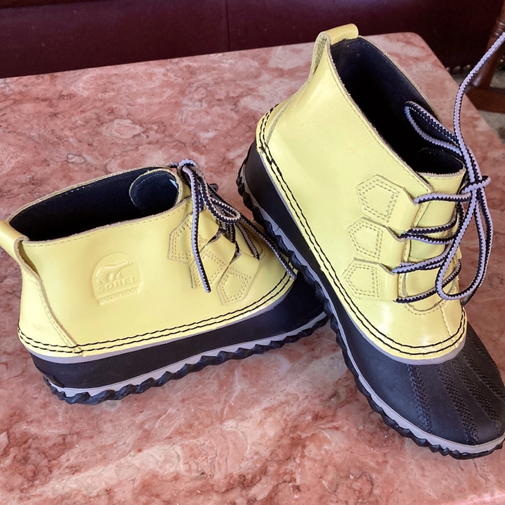 Sorel low profile boots.